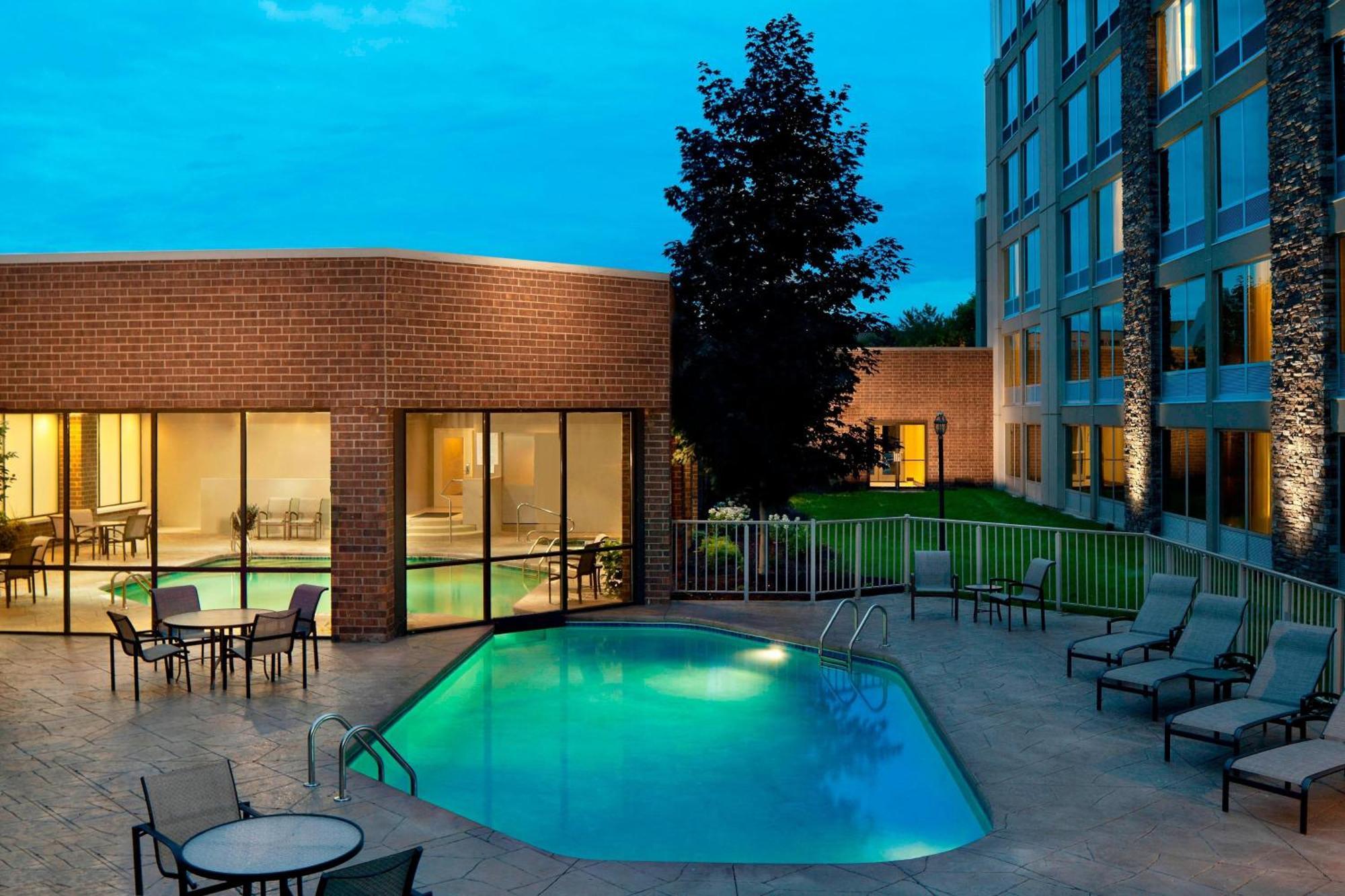 Sheraton Ann Arbor Hotel Εξωτερικό φωτογραφία